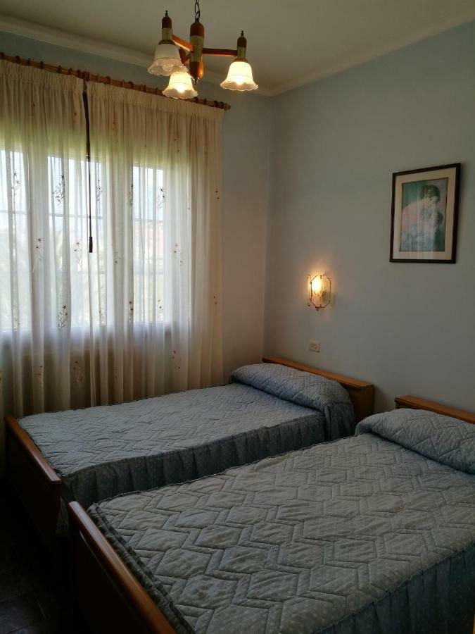 Chalet Vacacional En Segunda Linea De Playa Foz Exteriör bild