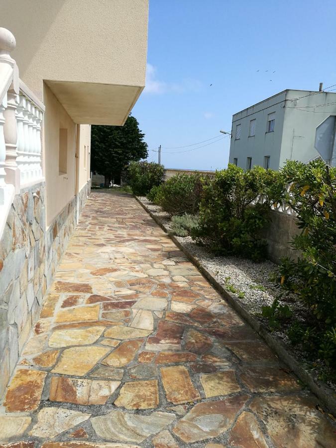 Chalet Vacacional En Segunda Linea De Playa Foz Exteriör bild